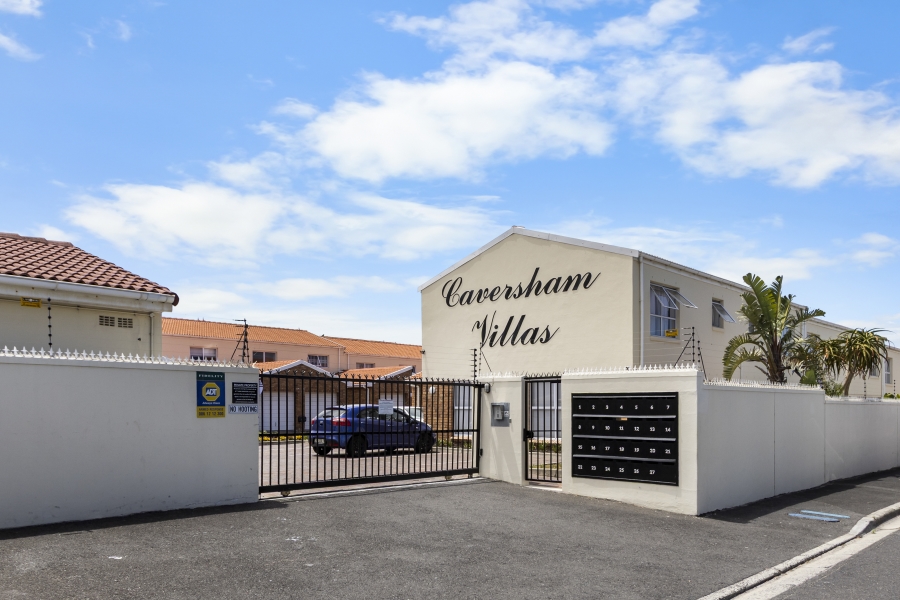2 Bedroom Property for Sale in Heathfield Western Cape